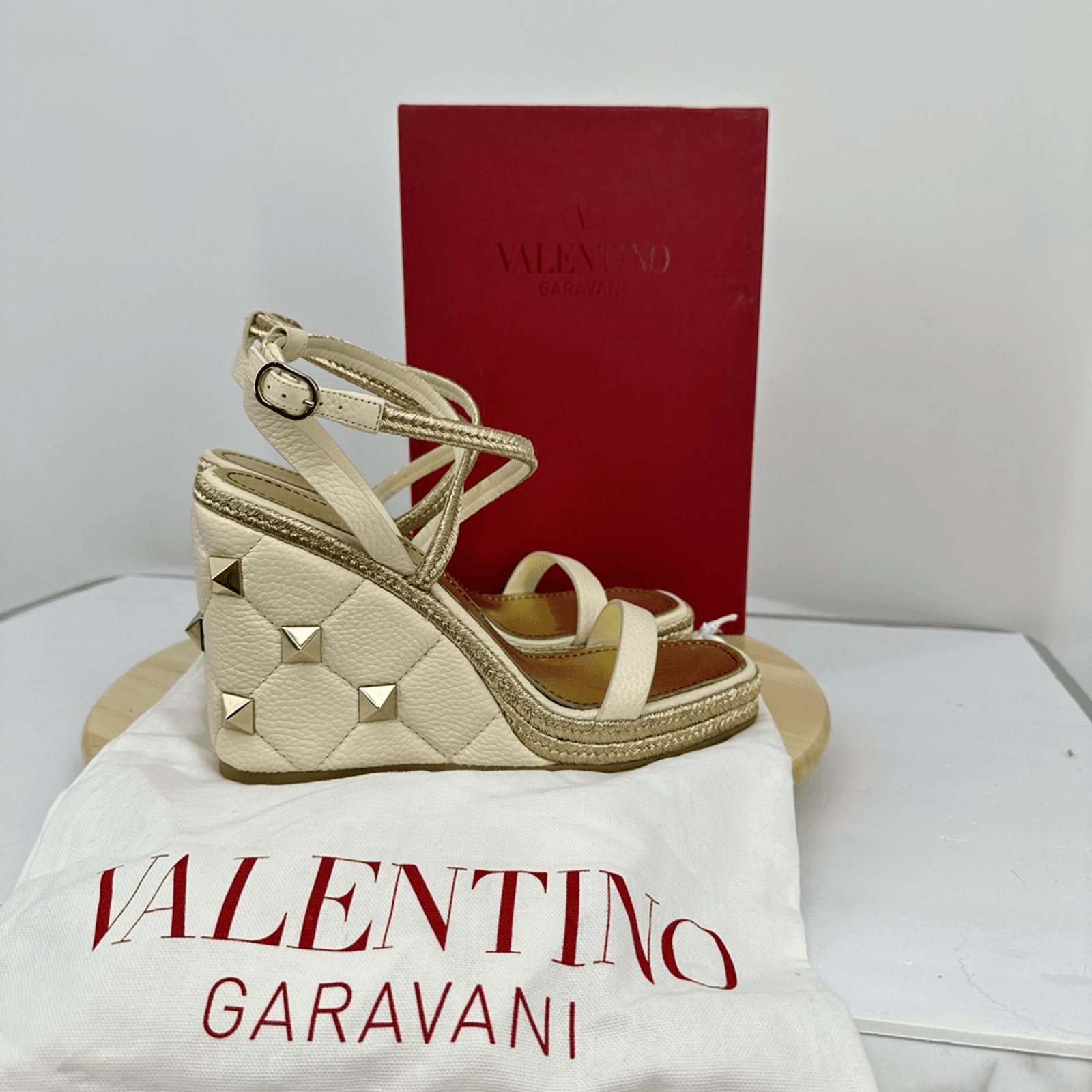 Valentino Garavani Roman Stud Wedge Espadrille Sandals Leather Cream Eu 42 Us 11